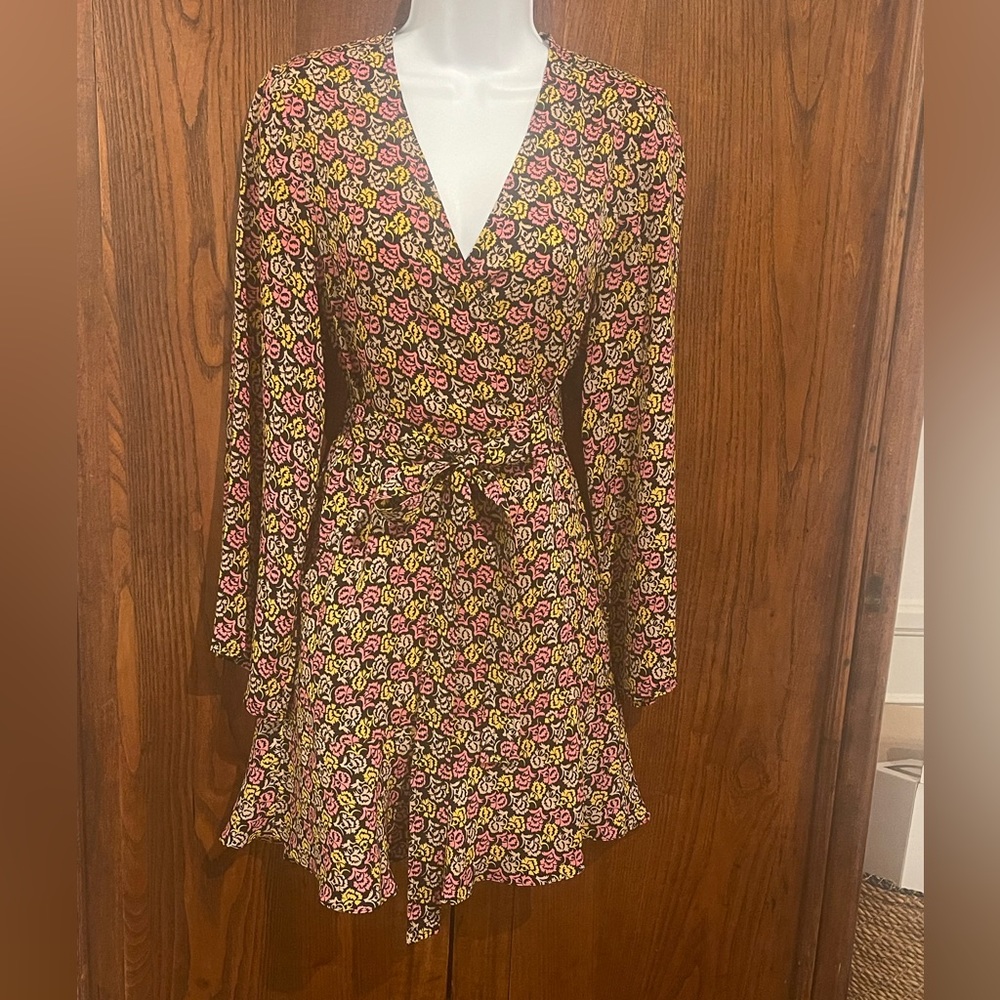 A.L.C. Whitney Bell Sleeve Silk wrap dress (pink / multi)